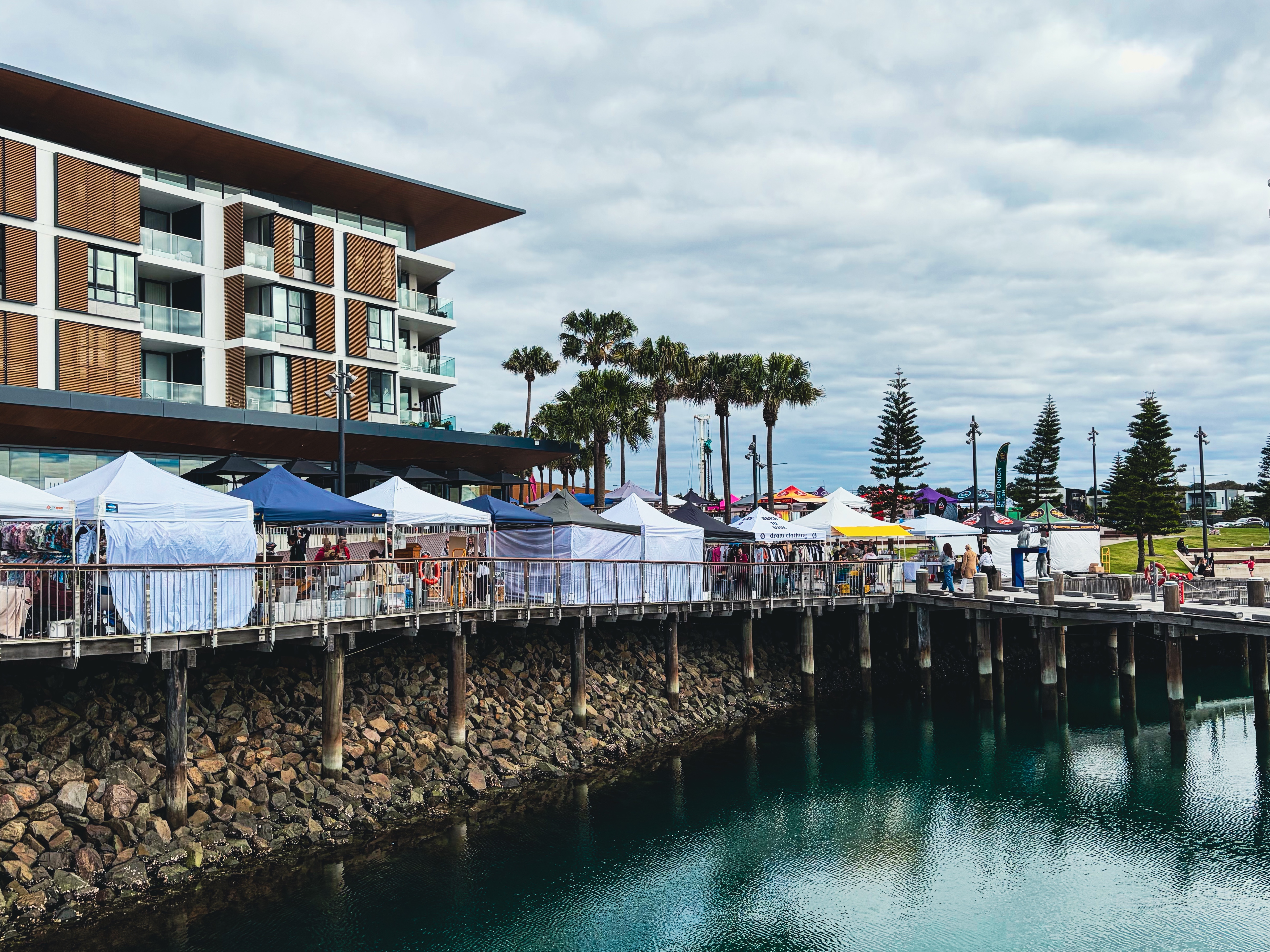 Shell Cove Marina Market